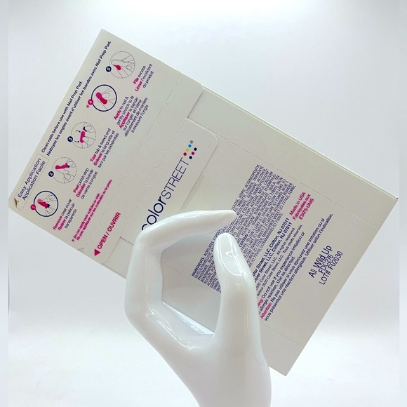 Color Street 100% Real Nail Polish Strips -ALL WILD UP - Picture 2 of 2